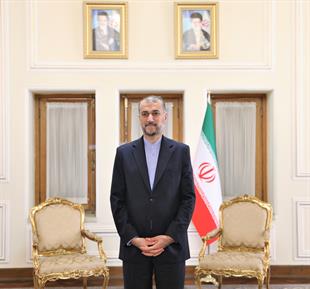 تقدیم استوارنامه سفیر ایتالیا